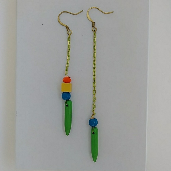 🛑SOLD Citrus Green Turquoise Asymmetrical Earring - Picture 3 of 8